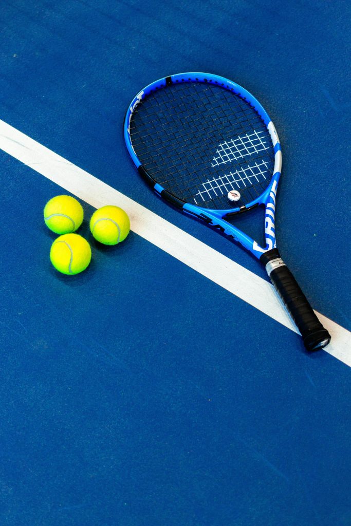 Tennis racket and balls
